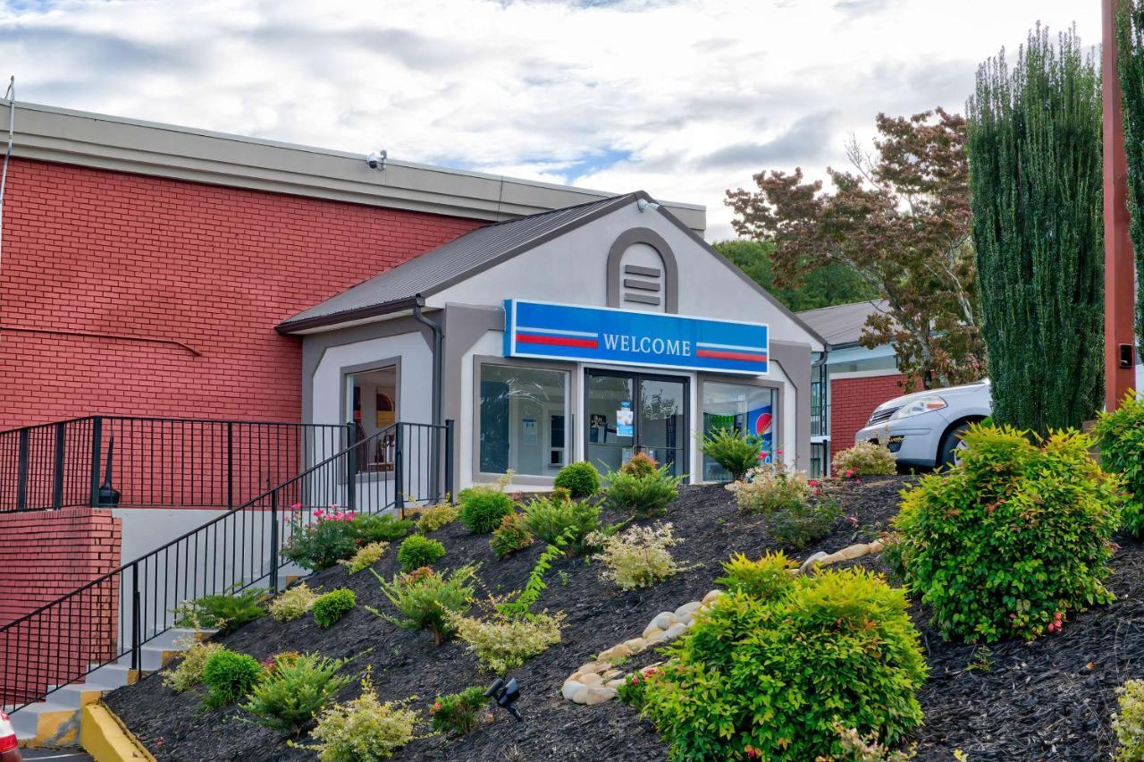 Hotel 6-gainesville, Ga 3*